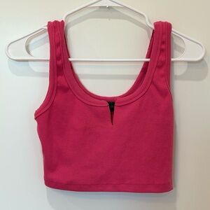 Womens Signiture8 Hot Pink Cropped Slit Tank Top
